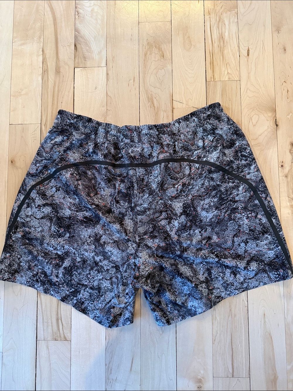 Men’s 6” XXL Lululemon Pace Breaker Shorts - Linerless - Picture 2 of 3